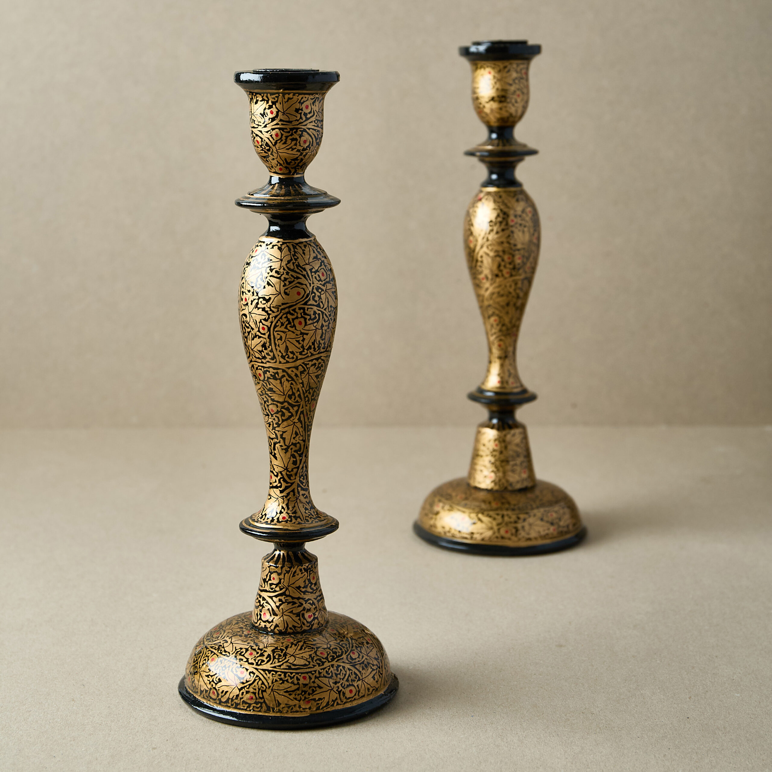 Candlesticks_black_gold_leaf